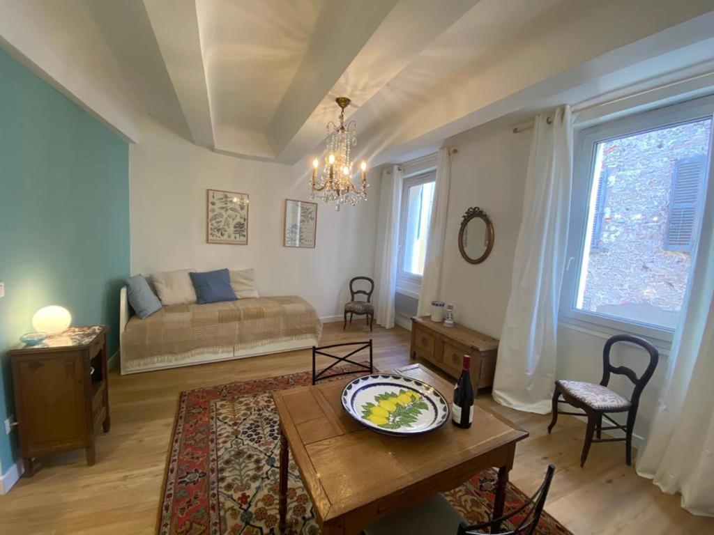 3 Studios Hyeres - Centre Ville Rue Pietonne - Manon 外观 照片